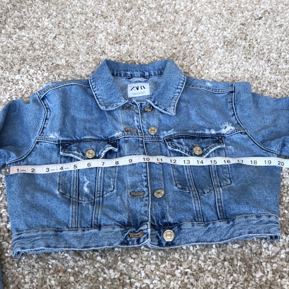 Zara Distressed Jean Jacket Medium Blue Wash Sz XS - Picture 6 of 9